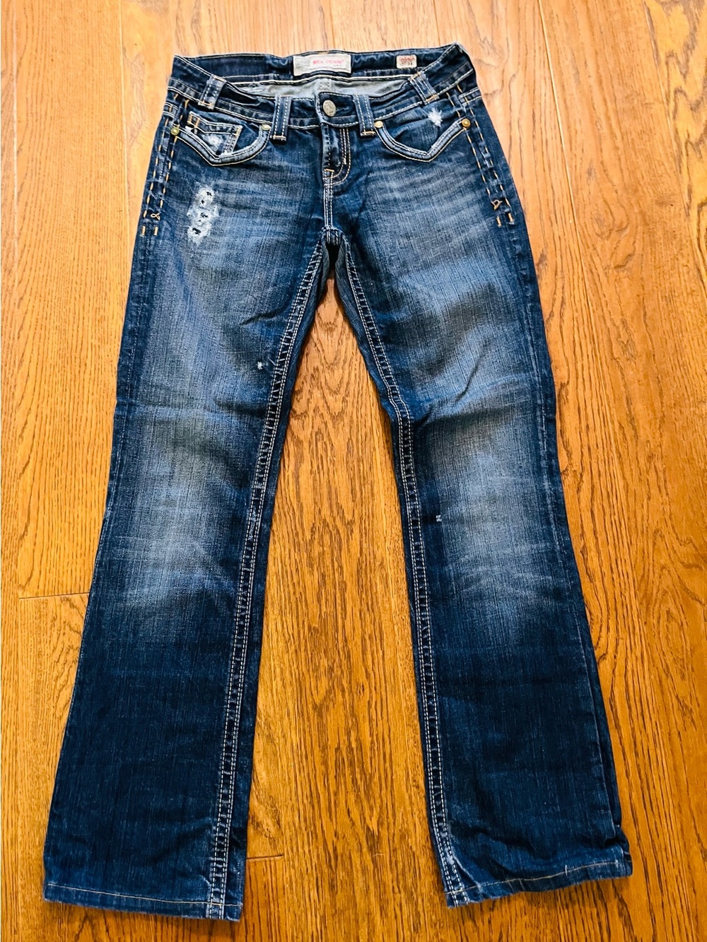 Women's Straight Leg Jeans in Dark Blue Wash 27 x 34
